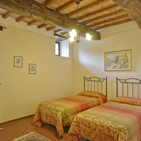 Locazione Turistica Borgo Vernazzano.2 Apartment *